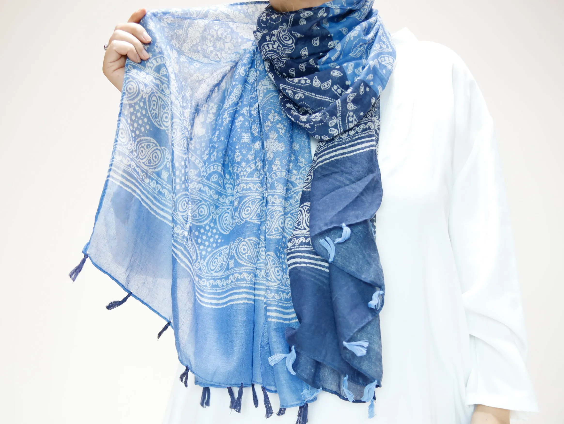 <A19>  PRINTED  Scarf BLUE